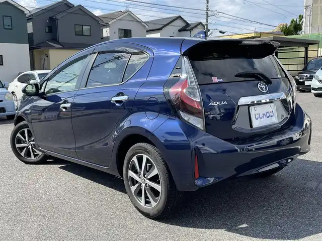 トヨタ アクア 愛知県 2019(令1)年 12.5万km ダークブルーマイカ (株)IDOMが運営する【じしゃロン名古屋鳴海店】の自社ローン専用車両になりますこちらは現金またはオートローンご利用時の価格です。自社ローンご希望の方は別途その旨お申付け下さい/登録時124570km/禁煙車/純正ナビ/（AM/FM/TV/Bluetooth）/フルセグTV/バックカメラ/ビルトインETC/ステアリングスイッチ/オートライト/プリクラッシュセーフティ/レーンディパーチャーアラート/コーナーセンサー/純正フロアマット/純正アルミ/プッシュスタート/スペアキー