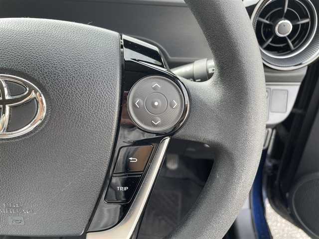 トヨタ アクア 愛知県 2019(令1)年 12.5万km ダークブルーマイカ (株)IDOMが運営する【じしゃロン名古屋鳴海店】の自社ローン専用車両になりますこちらは現金またはオートローンご利用時の価格です。自社ローンご希望の方は別途その旨お申付け下さい/登録時124570km/禁煙車/純正ナビ/（AM/FM/TV/Bluetooth）/フルセグTV/バックカメラ/ビルトインETC/ステアリングスイッチ/オートライト/プリクラッシュセーフティ/レーンディパーチャーアラート/コーナーセンサー/純正フロアマット/純正アルミ/プッシュスタート/スペアキー