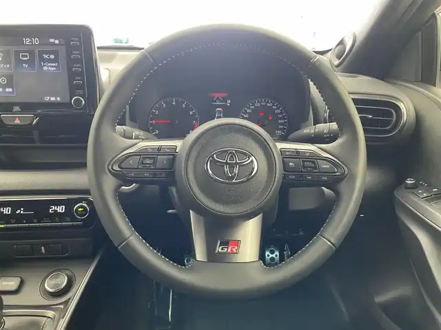 トヨタ ＧＲヤリス RZ ハイパフォーマンス 宮城県 2021(令3)年 4.1万km パール 純正ナビ/・BT接続/フルセグTV/・Mira cast/USB入力/JBLプレミアムサウンド/トヨタセーフティセンス/・ブラインドスポットモニター/・レーントレーシングアシスト/・パーキングブレーキサポート/・プリクラッシュセーフティ/LEDヘッドライト/・フォグランプ/・オートハイビーム/純正18インチホイール/・社外ホイール車載/純正フロアマット/スペアキー/保証書/取説