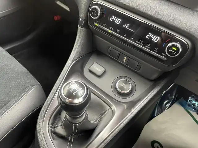 トヨタ ＧＲヤリス RZ ハイパフォーマンス 宮城県 2021(令3)年 4.1万km パール 純正ナビ/・BT接続/フルセグTV/・Mira cast/USB入力/JBLプレミアムサウンド/トヨタセーフティセンス/・ブラインドスポットモニター/・レーントレーシングアシスト/・パーキングブレーキサポート/・プリクラッシュセーフティ/LEDヘッドライト/・フォグランプ/・オートハイビーム/純正18インチホイール/・社外ホイール車載/純正フロアマット/スペアキー/保証書/取説