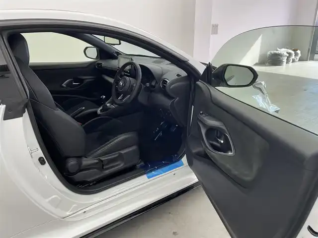 トヨタ ＧＲヤリス RZ ハイパフォーマンス 宮城県 2021(令3)年 4.1万km パール 純正ナビ/・BT接続/フルセグTV/・Mira cast/USB入力/JBLプレミアムサウンド/トヨタセーフティセンス/・ブラインドスポットモニター/・レーントレーシングアシスト/・パーキングブレーキサポート/・プリクラッシュセーフティ/LEDヘッドライト/・フォグランプ/・オートハイビーム/純正18インチホイール/・社外ホイール車載/純正フロアマット/スペアキー/保証書/取説