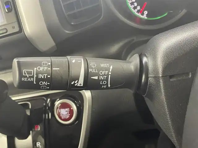 ホンダ Ｎ ＢＯＸ G Lパッケージ 埼玉県 2016(平28)年 6万km プレミアムホワイトパールⅡ 純正７インチナビ/両側パワースライドドア/バックカメラ/Ｂｌｕｅｔｏｏｔｈ/ＥＴＣ/純正フロアマット/プッシュスタート/スマートキー/ステアリングスイッチ/ハロゲンヘッドライト