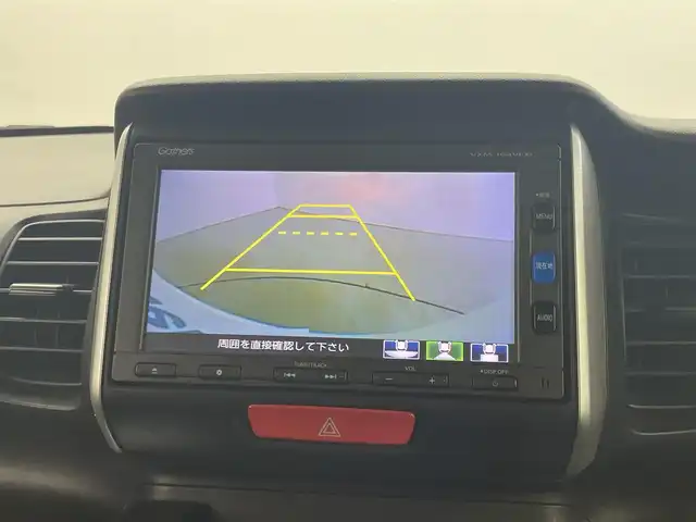 ホンダ Ｎ ＢＯＸ G Lパッケージ 埼玉県 2016(平28)年 6万km プレミアムホワイトパールⅡ 純正７インチナビ/両側パワースライドドア/バックカメラ/Ｂｌｕｅｔｏｏｔｈ/ＥＴＣ/純正フロアマット/プッシュスタート/スマートキー/ステアリングスイッチ/ハロゲンヘッドライト