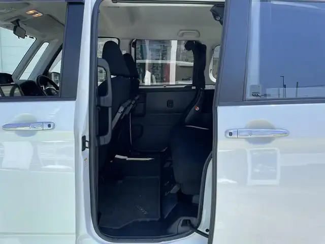 トヨタ ルーミー カスタムG－T 神奈川県 2018(平30)年 7.7万km パールホワイトⅢ 純正メモリナビ/　（CD・Bluetooth）/フルセグTV/両側パワースライドドア/バックカメラ/プリクラッシュセーフティ/前席シートヒーター/アイドリングストップ/ビルトインETC/LEDヘッドライト/スマートキー×2/保証書/取扱説明書