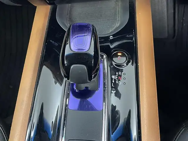 ホンダ ヴェゼル ハイブリッド Z 埼玉県 2015(平27)年 10.1万km ミスティックグリーンパール シティブレーキアクティブシステム/純正８インチナビゲーションVXM-155VFEi/（フルセグTV/CD/DVD/Bluetooth/HDMI入力/SD/AM/FM）/バックカメラ/クルーズコントロール/パドルシフト/前後ドライブレコーダー/ETC/ハーフレザーシート /シートヒーター /電動パーキングブレーキ/ブレーキホールド/スマートキー/プッシュスタート/オートLEDヘッドライト/純正アルミサマータイヤ有