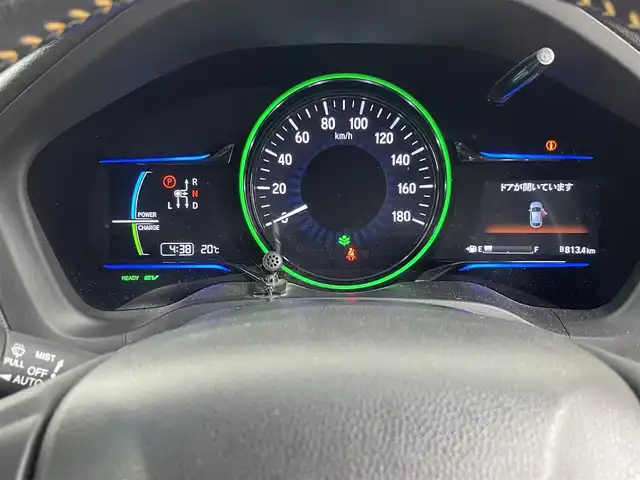 ホンダ ヴェゼル ハイブリッド Z 埼玉県 2015(平27)年 10.1万km ミスティックグリーンパール シティブレーキアクティブシステム/純正８インチナビゲーションVXM-155VFEi/（フルセグTV/CD/DVD/Bluetooth/HDMI入力/SD/AM/FM）/バックカメラ/クルーズコントロール/パドルシフト/前後ドライブレコーダー/ETC/ハーフレザーシート /シートヒーター /電動パーキングブレーキ/ブレーキホールド/スマートキー/プッシュスタート/オートLEDヘッドライト/純正アルミサマータイヤ有