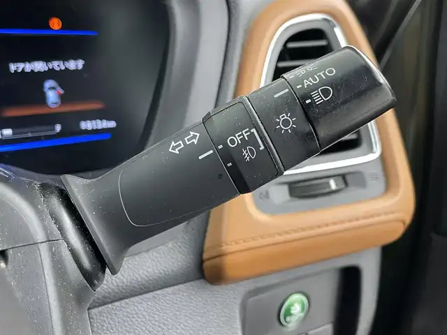 ホンダ ヴェゼル ハイブリッド Z 埼玉県 2015(平27)年 10.1万km ミスティックグリーンパール シティブレーキアクティブシステム/純正８インチナビゲーションVXM-155VFEi/（フルセグTV/CD/DVD/Bluetooth/HDMI入力/SD/AM/FM）/バックカメラ/クルーズコントロール/パドルシフト/前後ドライブレコーダー/ETC/ハーフレザーシート /シートヒーター /電動パーキングブレーキ/ブレーキホールド/スマートキー/プッシュスタート/オートLEDヘッドライト/純正アルミサマータイヤ有
