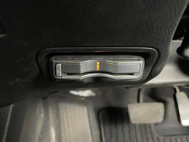 ホンダ ヴェゼル ハイブリッド Z 埼玉県 2015(平27)年 10.1万km ミスティックグリーンパール シティブレーキアクティブシステム/純正８インチナビゲーションVXM-155VFEi/（フルセグTV/CD/DVD/Bluetooth/HDMI入力/SD/AM/FM）/バックカメラ/クルーズコントロール/パドルシフト/前後ドライブレコーダー/ETC/ハーフレザーシート /シートヒーター /電動パーキングブレーキ/ブレーキホールド/スマートキー/プッシュスタート/オートLEDヘッドライト/純正アルミサマータイヤ有