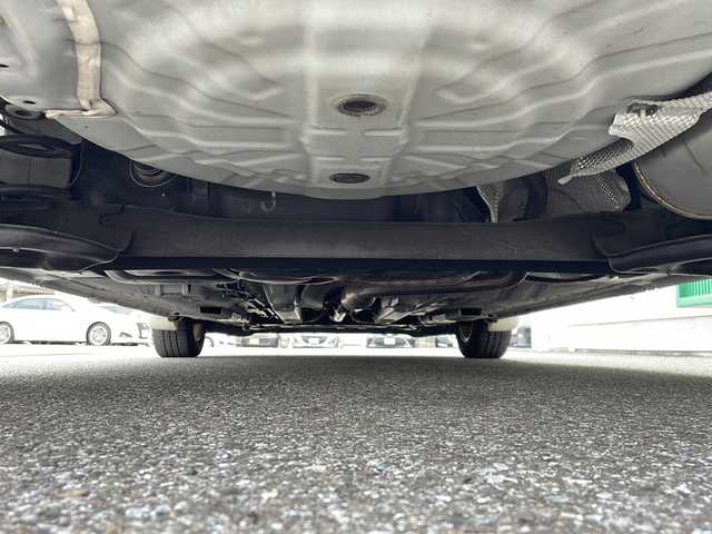日産 ノート e－パワー X 岐阜県 2019(平31)年 3.6万km パール メモリナビ/アイドリングストップ/ドアバイザー/プッシュスタート/HID/オートライト/コーナーセンサー/レーンアシスト