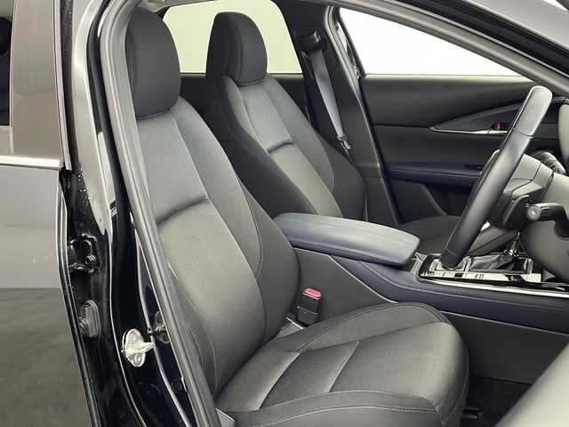 マツダ ＣＸ－３０ 20S プロアクティブツーリングセレ 兵庫県 2020(令2)年 2.9万km ジェットブラックマイカ ・純正10.25インチナビ&Bluetooth接続&CD/DVD&USB&TV/・アラウンドビューモニター/・ビルドインETC/・レーダークルーズコントロール/・i-ACTIVSENSE/・ブラインドスポットモニター/・ABS/・横滑り防止機能/・前後コーナーセンサー/・盗難防止装置/・オートライト/・オートマチックハイビーム/・LEDヘッドライト/・W＋サイドエアバック/・カーテンエアバック/・パワーバックドア/・純正フロアマット/・メモリーパワーシート（運転席）/・シートヒーター（運転席・助手席）/・純正18インチアルミホイール/・革巻きステアリング/・ステアリングスイッチ/・ステアリングヒーター/・電動パーキングブレーキ/・オートブレーキホールド