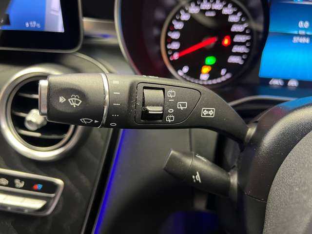 メルセデス・ベンツ ＧＬＣ２２０ d 4マチック AMGライン 千葉県 2019(令1)年 3.8万km グレー ＡＣＣ　/半革シート　/ナビ　/ＴＶ　/Ｂｌｕｅｔｏｏｔｈ接続　/３６０°後席モニター　/シートヒーター　/電動リアゲート　/ハイビームアシスト　/ＬＥＤヘッドライト　/衝突軽減Ｂ　/ＢＳＭ　/ＬＫＡ　/ＥＴＣ　/禁煙車