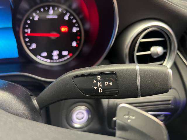 メルセデス・ベンツ ＧＬＣ２２０ d 4マチック AMGライン 千葉県 2019(令1)年 3.8万km グレー ＡＣＣ　/半革シート　/ナビ　/ＴＶ　/Ｂｌｕｅｔｏｏｔｈ接続　/３６０°後席モニター　/シートヒーター　/電動リアゲート　/ハイビームアシスト　/ＬＥＤヘッドライト　/衝突軽減Ｂ　/ＢＳＭ　/ＬＫＡ　/ＥＴＣ　/禁煙車