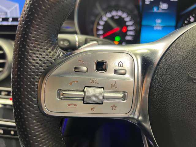 メルセデス・ベンツ ＧＬＣ２２０ d 4マチック AMGライン 千葉県 2019(令1)年 3.8万km グレー ＡＣＣ　/半革シート　/ナビ　/ＴＶ　/Ｂｌｕｅｔｏｏｔｈ接続　/３６０°後席モニター　/シートヒーター　/電動リアゲート　/ハイビームアシスト　/ＬＥＤヘッドライト　/衝突軽減Ｂ　/ＢＳＭ　/ＬＫＡ　/ＥＴＣ　/禁煙車