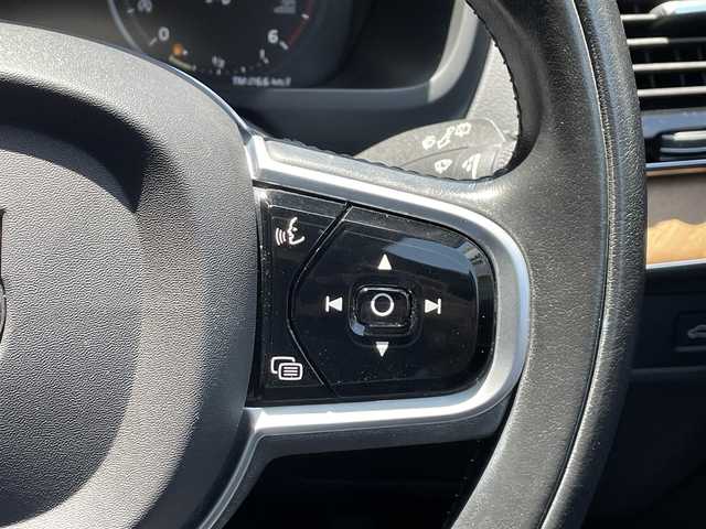 ボルボ ＸＣ９０ D5 AWD インスクリプション 千葉県 2020(令2)年 2.7万km オニキスブラックP 衝突回避.被害軽減ブレーキ/レーンキーピング/パークアシスト/クロストラフィックアラート/車間警告/ヘッドアップディスプレイ/ブラインドスポットインフォメーションシステム/アダクティブクルーズコントロール/純正メーカーナビゲーション/全方位カメラ/本革シート/シートヒーター/エアシート/マッサージ/haman/kardonサウンド/前後ドライブレコーダー/ETC/ステアリングヒーター/パワーシート/パワーバックドア/LEDヘッドライト/電格ミラー/純正フロアマット/純正20インチアルミホイール