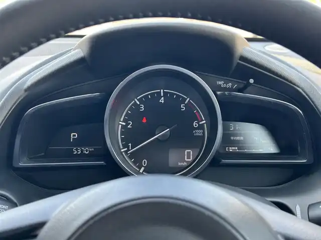 マツダ デミオ XD ノーブルクリムゾン 福島県 2017(平29)年 0.6万km マシーングレープレミアムM 純正ナビゲーション(SD欠品)/【CD/DVD/USB/AUX/BT/TV】/バックカメラ/ヘッドアップディスプレイ/前席シートヒーター/ステリングリモコン/衝突被害軽減ブレーキ/クルーズコントロール/レーンキープアシスト/アイドリングストップ/LEDオートライト/LEDフォグランプ/純正フロアマット/ドアバイザー