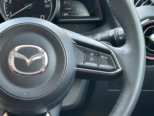マツダ デミオ XD ノーブルクリムゾン 福島県 2017(平29)年 0.6万km マシーングレープレミアムM 純正ナビゲーション(SD欠品)/【CD/DVD/USB/AUX/BT/TV】/バックカメラ/ヘッドアップディスプレイ/前席シートヒーター/ステリングリモコン/衝突被害軽減ブレーキ/クルーズコントロール/レーンキープアシスト/アイドリングストップ/LEDオートライト/LEDフォグランプ/純正フロアマット/ドアバイザー