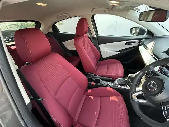 マツダ デミオ XD ノーブルクリムゾン 福島県 2017(平29)年 0.6万km マシーングレープレミアムM 純正ナビゲーション(SD欠品)/【CD/DVD/USB/AUX/BT/TV】/バックカメラ/ヘッドアップディスプレイ/前席シートヒーター/ステリングリモコン/衝突被害軽減ブレーキ/クルーズコントロール/レーンキープアシスト/アイドリングストップ/LEDオートライト/LEDフォグランプ/純正フロアマット/ドアバイザー