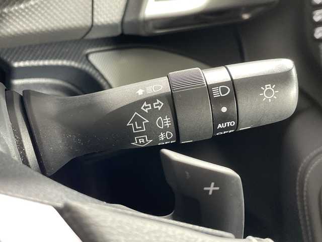 スバル フォレスター ハイブリッド アドバンス 神奈川県 2019(平31)年 5.5万km 黒 純正8型/　　フルセグ、AMFM、BTA、CD、DVD、SD、ipod、メモリーM、USB/前席パワーシート/ハーフレザーシート/バックカメラ/パドルシフト/リアソナー/社外前後ドラレコ/革巻きステアリング/社外ビルトインETC
