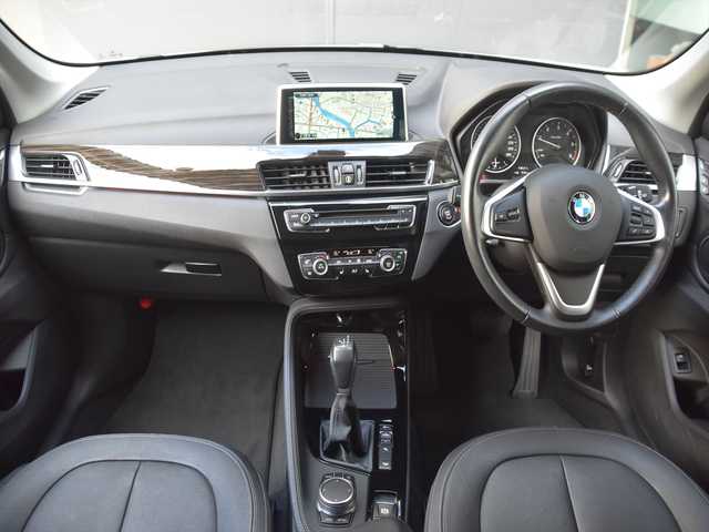 ＢＭＷ Ｘ１ xDrive 18d xライン 和歌山県 2017(平29)年 3.4万km アルピンホワイトⅢ インテリSF /黒革 /シートヒーター /前席パワーシート /純正ナビ /社外フルセグ /Bカメラ /電動バックドア /前後コーナーセンサー /アイドリングストップ /コンフォートアクセス /ミラー型ETC /LEDヘッドライト /ルーフレール