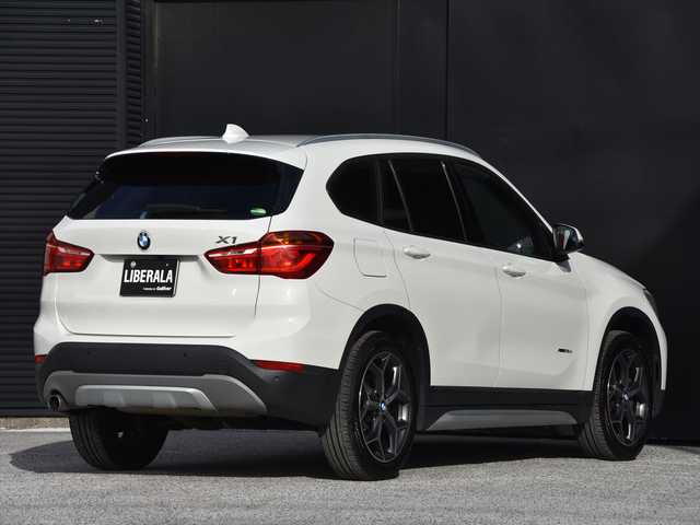 ＢＭＷ Ｘ１ xDrive 18d xライン 和歌山県 2017(平29)年 3.4万km アルピンホワイトⅢ インテリSF /黒革 /シートヒーター /前席パワーシート /純正ナビ /社外フルセグ /Bカメラ /電動バックドア /前後コーナーセンサー /アイドリングストップ /コンフォートアクセス /ミラー型ETC /LEDヘッドライト /ルーフレール