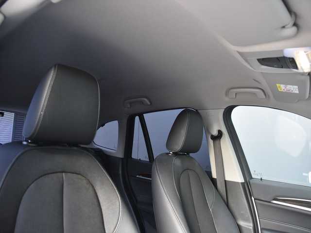 ＢＭＷ Ｘ１ xDrive 18d xライン 和歌山県 2017(平29)年 3.4万km アルピンホワイトⅢ インテリSF /黒革 /シートヒーター /前席パワーシート /純正ナビ /社外フルセグ /Bカメラ /電動バックドア /前後コーナーセンサー /アイドリングストップ /コンフォートアクセス /ミラー型ETC /LEDヘッドライト /ルーフレール