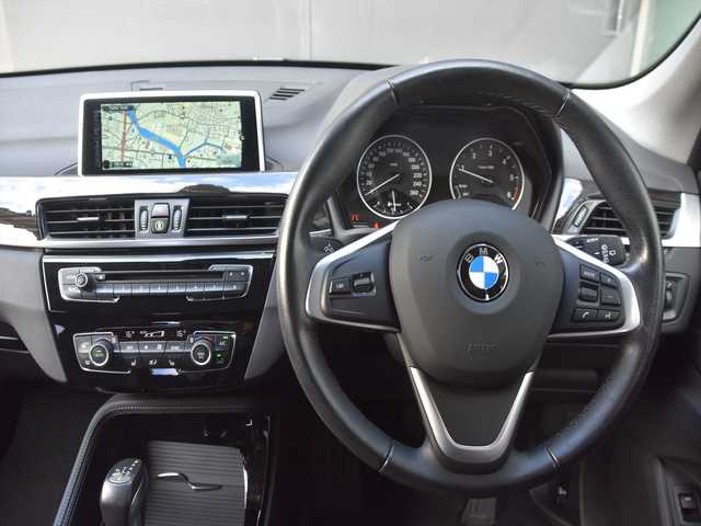 ＢＭＷ Ｘ１ xDrive 18d xライン 和歌山県 2017(平29)年 3.4万km アルピンホワイトⅢ インテリSF /黒革 /シートヒーター /前席パワーシート /純正ナビ /社外フルセグ /Bカメラ /電動バックドア /前後コーナーセンサー /アイドリングストップ /コンフォートアクセス /ミラー型ETC /LEDヘッドライト /ルーフレール
