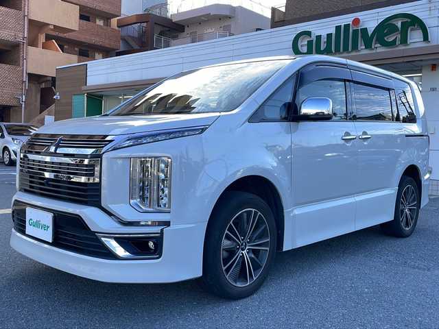 三菱 デリカＤ：５ アーバンギア G 大阪府 2019(令1)年 3.4万km ウォームホワイトパール ワンオーナー/純正ナビ（AM/FM/HDMI/CD/DVD/Bluetooth）/フルセグテレビ/バックカメラ/全周囲カメラ/クルーズコントロール/プッシュスタート/両側パワースライドドア/ETC/パドルシフト/オートブレーキボタン/衝突被害軽減ブレーキ/純正アルミ18インチ/４WD /電動パーキングブレーキ