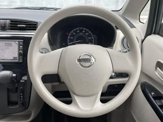 日産 デイズ S 宮城県 2016(平28)年 5.8万km アイスブルー 4WD/純正ＳＤナビ/（ＦＭ／ＡＭ／ＣＤ／Ｂｌｕｅｔｏｏｔｈ）　/フルセグテレビ　/衝突被害軽減装置　/アイドリングストップ　/横滑り防止装置　/運転席シートヒーター　/バックカメラ　/リモコンキー　/ＥＴＣ