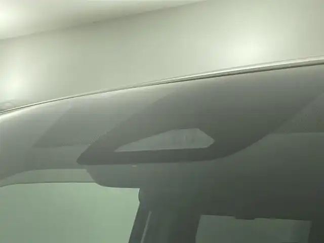 トヨタ ヴォクシー S－Z 群馬県 2024(令6)年 0.4万km ホワイトパールクリスタルシャイン 快適利便ＰＫＧ　フリップダウンモニター　純正１０インチナビ　バックカメラ　パワーバックドア　両側パワースライドドア　ＬＥＤ　ＡＨＢ　シートヒーター　純正１７インチＡＷ　ＥＴＣ２．０　ドラレコ　禁煙車