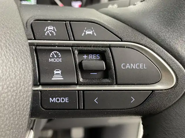 トヨタ ヴォクシー S－Z 群馬県 2024(令6)年 0.4万km ホワイトパールクリスタルシャイン 快適利便ＰＫＧ　フリップダウンモニター　純正１０インチナビ　バックカメラ　パワーバックドア　両側パワースライドドア　ＬＥＤ　ＡＨＢ　シートヒーター　純正１７インチＡＷ　ＥＴＣ２．０　ドラレコ　禁煙車