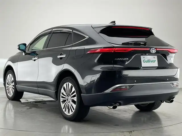 トヨタ ハリアー ハイブリッド Z レザーパッケージ 愛知県 2020(令2)年 5.7万km プレシャスブラックパール 純正１２．３型ナビ　ＪＢＬ　調光パノラマルーフ　ＨＵＤ　デジイン　ＢＳＭ　黒革　ベンチレーション　シートヒーター　ＥＴＣ２．０　前後ドラレコ　セーフティセンス　衝突軽減　追従クルコン　オートワイパー　オートハイビーム　レーンキープ　電子パーキング　電動リヤゲート　カーテンエアバッグ　ブレーキホールド　プッシュスタート　スマートキー　メモリーシート　LEDオートライト　フォグ　デジタルインナーミラー　電動リヤゲート　全方位カメラ　パノラミックビューモニター
