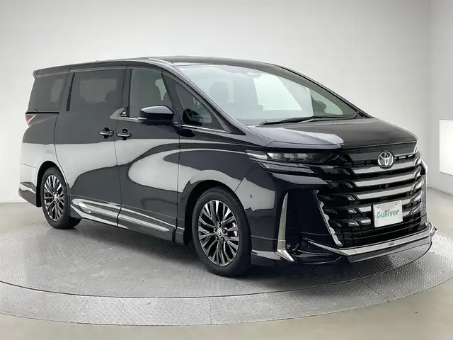 トヨタ ヴェルファイア Z プレミア 兵庫県 2024(令6)年 0.4万km ブラック 純正トヨタコネクトナビ/フルセグ BT USB Apple Car Play android Auto/純正後席モニター/パノラミックビューモニター/デジタルインナーミラー/ビルトインETC2.0/ワイヤレス充電/レーダークルーズコントロール/プリクラッシュセーフティー/LKA/BSM/パーキングアシスト/ガラストップルーフ/レザーシート/シートヒーター/ベンチレーション/パワーシート/パワーバックドア/ステアリングヒーター/LEDヘッドライト/LEDフォグライト/サイドステップ/スマートキー