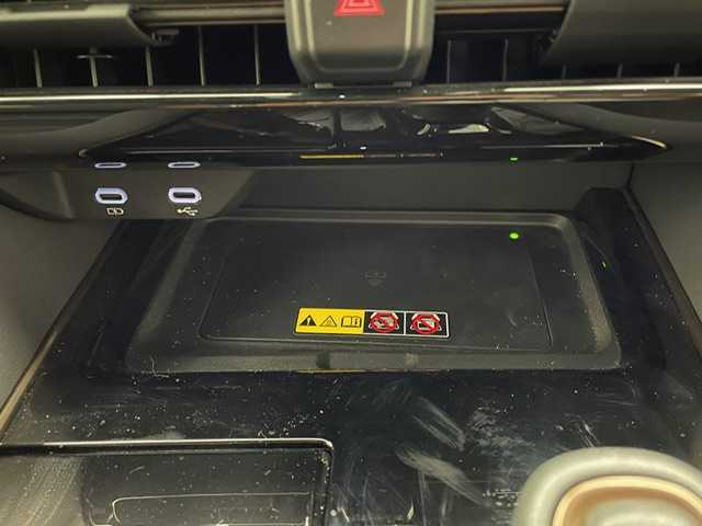 トヨタ ヴェルファイア Z プレミア 兵庫県 2024(令6)年 0.4万km ブラック 純正トヨタコネクトナビ/フルセグ BT USB Apple Car Play android Auto/純正後席モニター/パノラミックビューモニター/デジタルインナーミラー/ビルトインETC2.0/ワイヤレス充電/レーダークルーズコントロール/プリクラッシュセーフティー/LKA/BSM/パーキングアシスト/ガラストップルーフ/レザーシート/シートヒーター/ベンチレーション/パワーシート/パワーバックドア/ステアリングヒーター/LEDヘッドライト/LEDフォグライト/サイドステップ/スマートキー