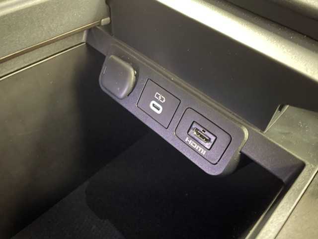 トヨタ ヴェルファイア Z プレミア 兵庫県 2024(令6)年 0.4万km ブラック 純正トヨタコネクトナビ/フルセグ BT USB Apple Car Play android Auto/純正後席モニター/パノラミックビューモニター/デジタルインナーミラー/ビルトインETC2.0/ワイヤレス充電/レーダークルーズコントロール/プリクラッシュセーフティー/LKA/BSM/パーキングアシスト/ガラストップルーフ/レザーシート/シートヒーター/ベンチレーション/パワーシート/パワーバックドア/ステアリングヒーター/LEDヘッドライト/LEDフォグライト/サイドステップ/スマートキー