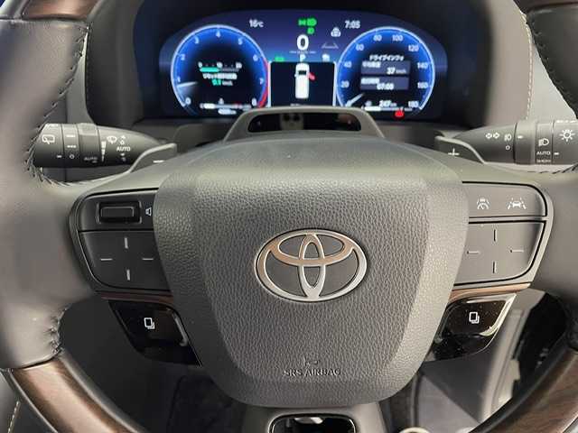 トヨタ ヴェルファイア Z プレミア 兵庫県 2024(令6)年 0.4万km ブラック 純正トヨタコネクトナビ/フルセグ BT USB Apple Car Play android Auto/純正後席モニター/パノラミックビューモニター/デジタルインナーミラー/ビルトインETC2.0/ワイヤレス充電/レーダークルーズコントロール/プリクラッシュセーフティー/LKA/BSM/パーキングアシスト/ガラストップルーフ/レザーシート/シートヒーター/ベンチレーション/パワーシート/パワーバックドア/ステアリングヒーター/LEDヘッドライト/LEDフォグライト/サイドステップ/スマートキー