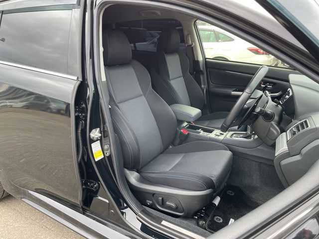 スバル レヴォーグ 1．6GT－S アイサイト 道東・釧路十勝 2019(令1)年 9.1万km クリスタルブラックシリカ 4WD/純正８インチナビ　/(AM/FM/フルセグTV/ＤＶＤ再生/Ｂｌｕｅｔｏｏｔｈ接続)/前方ドライブレコーダー　/ＥＴＣ　/バックカメラ　/前席パワーシート/シートヒーター/電動パーキングブレーキ　/アイサイトＸ/パドルシフト　/リアコーナーセンサー　/レーンアシスト　/プリクラッシュブレーキ/横滑り防止装置/アイドリングストップ　/スマートキー/プッシュスタート/純正LEDヘッドライト/純正18インチアルミホイール/純正フロアマット