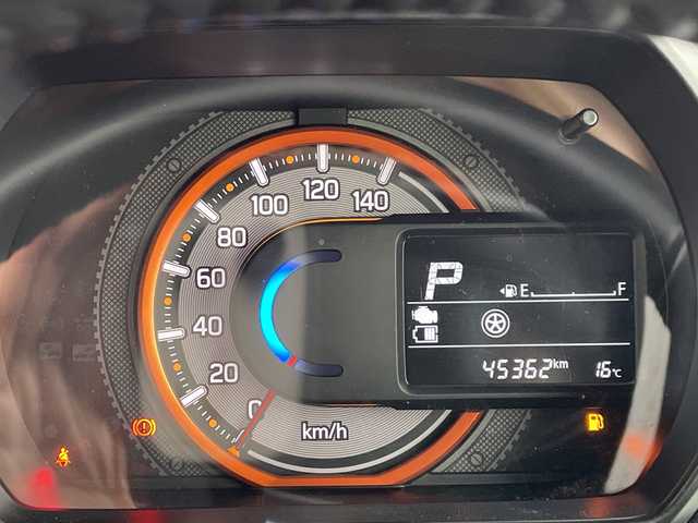 スズキ スペーシア ギア HYBRID XZターボ 新潟県 2021(令3)年 4.6万km アクティブイエロー/ガンメタリック2トーン ワンオーナー/4ＷＤ/純正SDナビ/フルセグＴＶ・Bluetooth接続・CD/ＤＶＤ再生/全方位カメラ/バックカメラ/パーキングセンサー/レーンキープ/クルーズコントロール/両側電動ドア/シートヒーター/ルーフレール/ＬＥＤヘッドライト/ＬＥＤフォグランプ/プッシュスタート