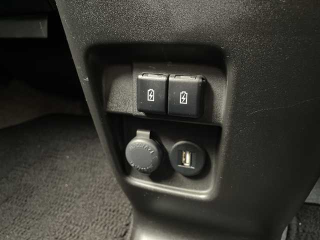 スズキ スペーシア ギア HYBRID XZターボ 新潟県 2021(令3)年 4.6万km アクティブイエロー/ガンメタリック2トーン ワンオーナー/4ＷＤ/純正SDナビ/フルセグＴＶ・Bluetooth接続・CD/ＤＶＤ再生/全方位カメラ/バックカメラ/パーキングセンサー/レーンキープ/クルーズコントロール/両側電動ドア/シートヒーター/ルーフレール/ＬＥＤヘッドライト/ＬＥＤフォグランプ/プッシュスタート