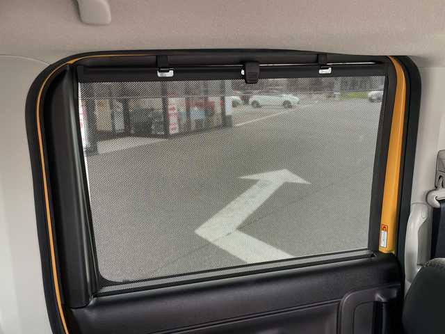 スズキ スペーシア ギア HYBRID XZターボ 新潟県 2021(令3)年 4.6万km アクティブイエロー/ガンメタリック2トーン ワンオーナー/4ＷＤ/純正SDナビ/フルセグＴＶ・Bluetooth接続・CD/ＤＶＤ再生/全方位カメラ/バックカメラ/パーキングセンサー/レーンキープ/クルーズコントロール/両側電動ドア/シートヒーター/ルーフレール/ＬＥＤヘッドライト/ＬＥＤフォグランプ/プッシュスタート