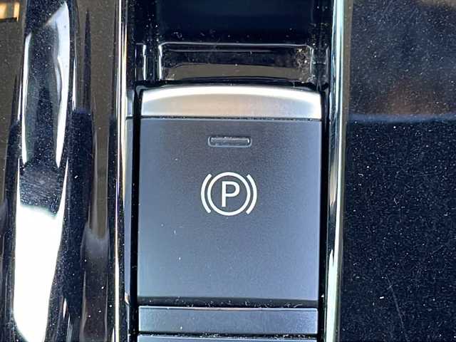 日産 セレナ e－パワー ハイウェイスター V 茨城県 2019(令1)年 7.1万km 黒 後席用モニター/純正SDナビ(Bluetooth/アラウンドビューモニター CD/DVD)/アダプティブクルーズコントロール/コーナーセンサー/両側パワースライドドア/LEDオートライト/サイドエアバッグ/パーキングアシスト/スマートキー/冷房WAC/USB入力端子/ビルトインETC/3列シート/ドライブレコーダー/純正フロアマット/シートヒーター/15インチ純正アルミホイール