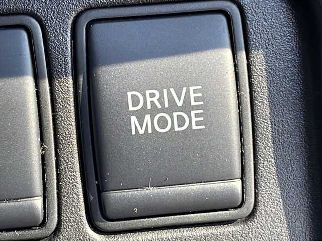 日産 セレナ e－パワー ハイウェイスター V 茨城県 2019(令1)年 7.1万km 黒 後席用モニター/純正SDナビ(Bluetooth/アラウンドビューモニター CD/DVD)/アダプティブクルーズコントロール/コーナーセンサー/両側パワースライドドア/LEDオートライト/サイドエアバッグ/パーキングアシスト/スマートキー/冷房WAC/USB入力端子/ビルトインETC/3列シート/ドライブレコーダー/純正フロアマット/シートヒーター/15インチ純正アルミホイール