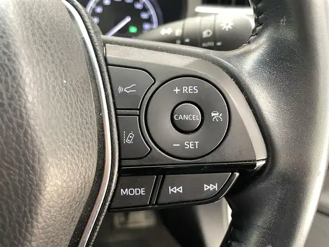 トヨタ ハリアー Z 鹿児島県 2021(令3)年 5.1万km ホワイトパールクリスタルシャイン 禁煙車　/全方位カメラ　/ＪＢＬプレミアムサウンド　/トヨタセーフティセンス/・プリクラッシュセーフティ/・レーントレーシングアシスト/・クリアランスソナー/・ブラインドスポットモニター/・リヤクロストラフィックアラート/・ロードサインアシスト/・先行車発進告知/ナビ機能付きディスプレイオーディオ/(フルセグTV/Bluetooth)/純正アルミホイール　/ＬＥＤヘッドライト　/電動リアゲート　/ハーフレザーシート　/デジタルインナーミラー/純正フロアマット/ETC