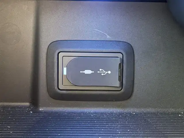 トヨタ ハリアー Z 鹿児島県 2021(令3)年 5.1万km ホワイトパールクリスタルシャイン 禁煙車　/全方位カメラ　/ＪＢＬプレミアムサウンド　/トヨタセーフティセンス/・プリクラッシュセーフティ/・レーントレーシングアシスト/・クリアランスソナー/・ブラインドスポットモニター/・リヤクロストラフィックアラート/・ロードサインアシスト/・先行車発進告知/ナビ機能付きディスプレイオーディオ/(フルセグTV/Bluetooth)/純正アルミホイール　/ＬＥＤヘッドライト　/電動リアゲート　/ハーフレザーシート　/デジタルインナーミラー/純正フロアマット/ETC