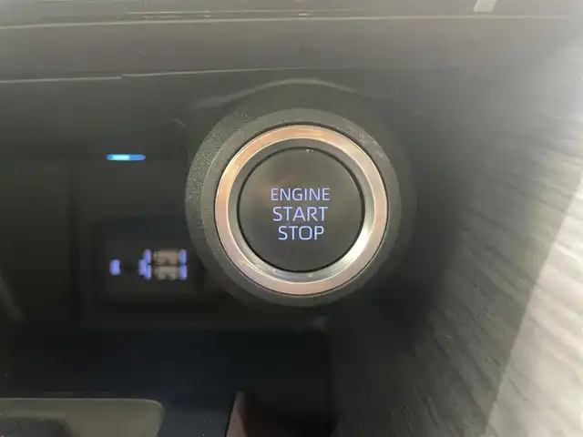 トヨタ ハリアー Z 鹿児島県 2021(令3)年 5.1万km ホワイトパールクリスタルシャイン 禁煙車　/全方位カメラ　/ＪＢＬプレミアムサウンド　/トヨタセーフティセンス/・プリクラッシュセーフティ/・レーントレーシングアシスト/・クリアランスソナー/・ブラインドスポットモニター/・リヤクロストラフィックアラート/・ロードサインアシスト/・先行車発進告知/ナビ機能付きディスプレイオーディオ/(フルセグTV/Bluetooth)/純正アルミホイール　/ＬＥＤヘッドライト　/電動リアゲート　/ハーフレザーシート　/デジタルインナーミラー/純正フロアマット/ETC