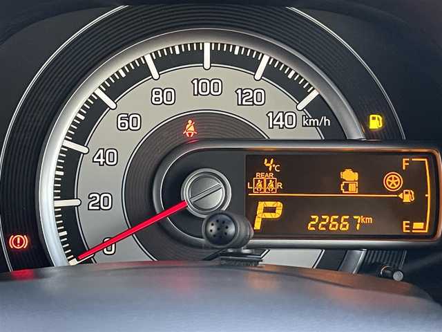 スズキ アルト ハイブリッドX 広島県 2022(令4)年 2.3万km アーバンブラウンパールメタリック 2トーン ワンオーナー/純正ナビ/　【CD/DVD/BT/フルセグTV】/衝突被害軽減ブレーキ/車線逸脱警報/車線逸脱警制御/横滑り防止/ETC/オートライト/純正LEDライト/フォグランプ/スマートキー/プッシュスタート/アイドリングストップ/純正アルミホイール 14インチ/ドアバイザー/ウインカーミラー/純正フロアマット/新車時整備手帳（保証書）/取扱説明書