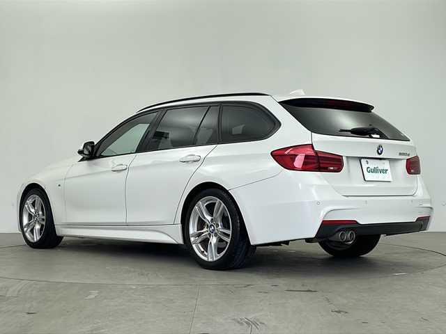 ＢＭＷ ３２０ｄ ツーリング Mスポーツ 鹿児島県 2017(平29)年 14.1万km 白 純正SDナビ/CD/DVD/Bluetoothオーディオ/パドルシフト/ビルトインETC/レーダークルーズコントロール/レーンキープアシスト/ブラインドスポットモニター/パワーバックドア/D/Nパワーシート/スペアキー/LEDヘッドライト/純正アルミホイール