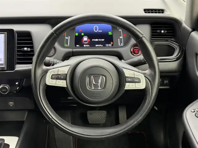 ホンダ フィット e:HEVホーム カーサ 岡山県 2022(令4)年 5.5万km プレミアムクリスタルレッドM 純正８インチナビ　衝突軽減ブレーキ　レーダークルーズコントロール　シートヒーター　ビルトインＥＴＣ　ＬＥＤヘッドライト　バックカメラ　Ｂｌｕｅｔｏｏｔｈ　フルセグＴＶ　ドライブレコーダー　ＵＳＢ接続