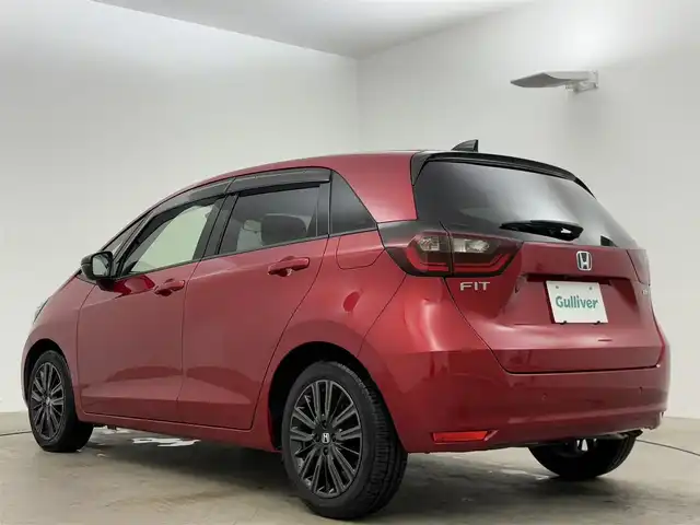 ホンダ フィット e:HEVホーム カーサ 岡山県 2022(令4)年 5.5万km プレミアムクリスタルレッドM 純正８インチナビ　衝突軽減ブレーキ　レーダークルーズコントロール　シートヒーター　ビルトインＥＴＣ　ＬＥＤヘッドライト　バックカメラ　Ｂｌｕｅｔｏｏｔｈ　フルセグＴＶ　ドライブレコーダー　ＵＳＢ接続