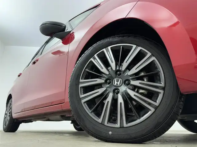 ホンダ フィット e:HEVホーム カーサ 岡山県 2022(令4)年 5.5万km プレミアムクリスタルレッドM 純正８インチナビ　衝突軽減ブレーキ　レーダークルーズコントロール　シートヒーター　ビルトインＥＴＣ　ＬＥＤヘッドライト　バックカメラ　Ｂｌｕｅｔｏｏｔｈ　フルセグＴＶ　ドライブレコーダー　ＵＳＢ接続