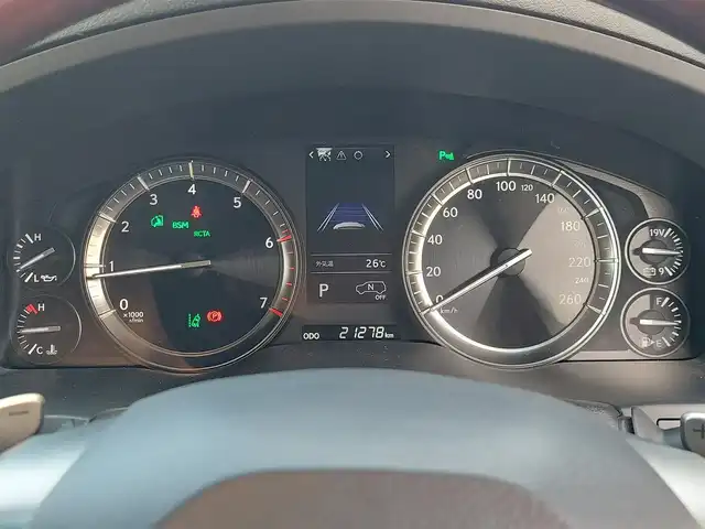 レクサス ＬＸ 570 東京都 2018(平30)年 2.2万km ソニッククォーツ サンルーフ/TRDエアロ、Fグリル/モデリスタホイール/マークレビンソンプレミアムサウンド/クールBOX/ルーフレール/Lexus Safety System +/・プリクラッシュセーフティ/・レーントレーシングアシスト/・ロードサインアシスト /・先行車発進告知機能/・アダプティブハイビームシステム /・レーダークルーズコントロール/・ヘッドアップディスプレイ/・ブラインドスポットモニター/・パノラミックビューモニター/パドルシフト/純正ナビ/フルセグTV/リアエンターテインメント/ETC2.0/置くだけ充電/100V電源/レザーシート/パワーシート/シートヒーター/ベンチレーション/ステアリングヒーター/後席ロールサンシェード/パワーバックドア/3眼LEDヘッドライト/ドアバイザー